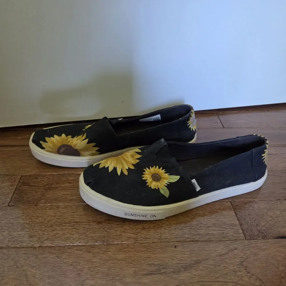 Toms Size 7.5 Womens Sunflower Slide On Shoes
